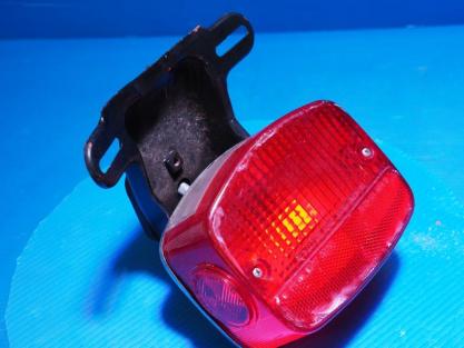 35/114/18　カワサキKZ1000テールランプアッシー　