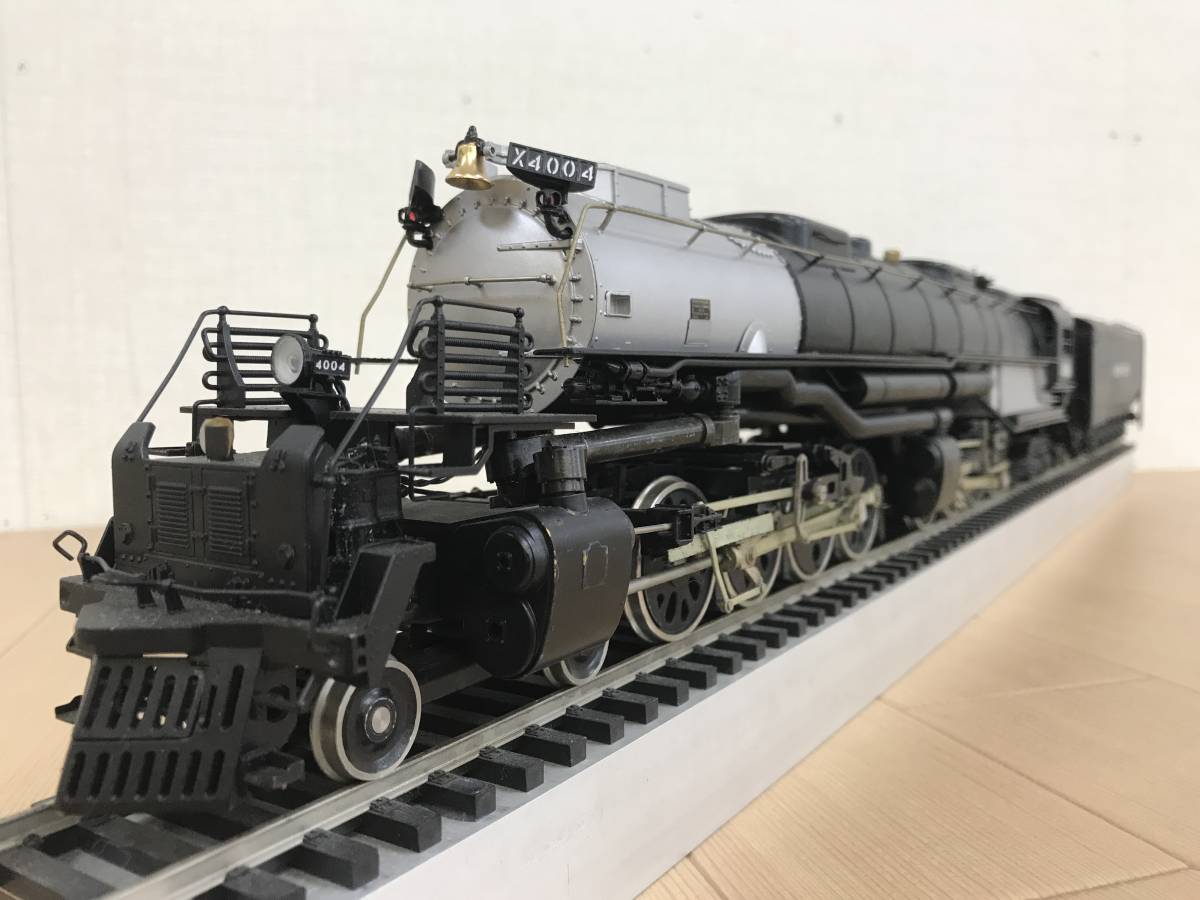 ビック ボーイ レゴ 蒸気 機関 車 世界最大の蒸気機関車が入線