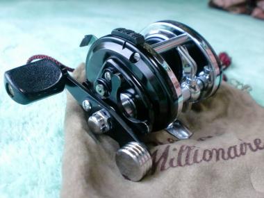 Daiwa ダイワ　ミリオネア　2000C　楕円・卵型　オールド