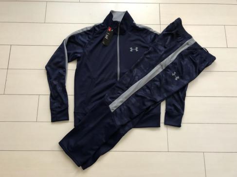 ￥19，440CGアンダーアーマー迷彩ノベルティジャージ上下セット【MD】