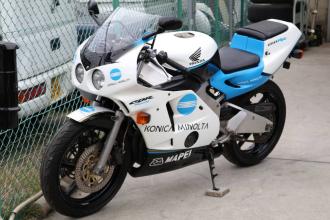 ★即決価格★CBR250RR MC22 規制前 KONICA MINOLTAカラー ヨシムラ製マフラー装備　641