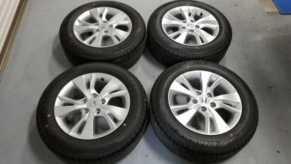 ○ ヴェゼル 純正タイヤホイール 4本セット 新車外し 16インチ 215