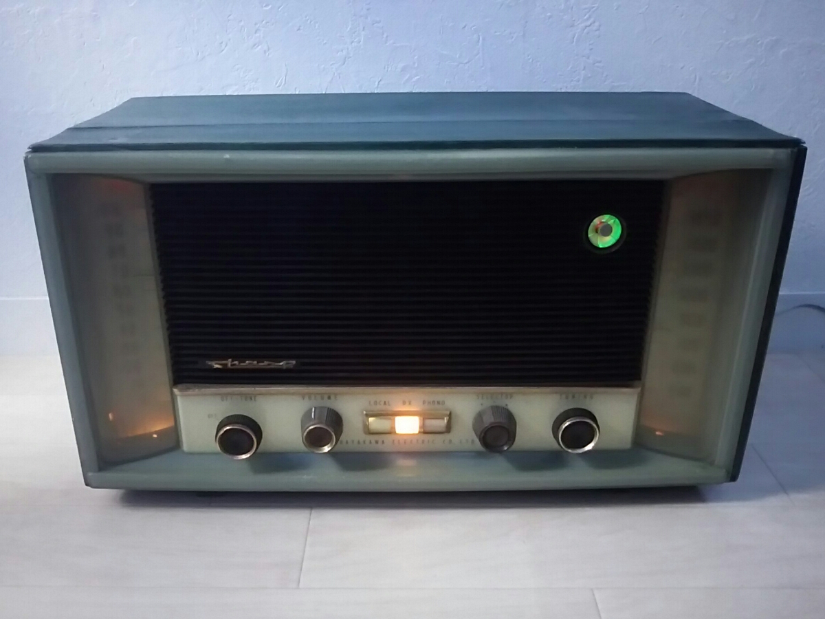 オーディオ機器 National RF-B30 ラジオ FM-AM 31バンド 動作品 箱あり