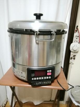リンナイ | 炊飯器 Rinnai ガス炊飯器 － ガス炊飯器|厨房機器・熱機器