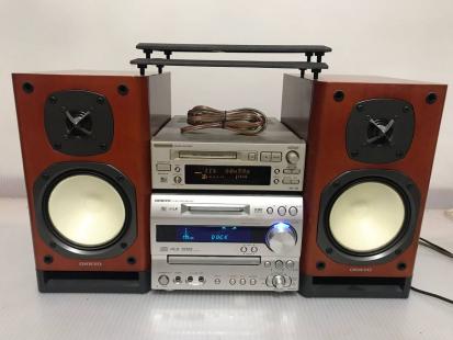 *923* オンキヨーMDレコーダーMD-105とCD / MDチューナーアンプFR-N9TX