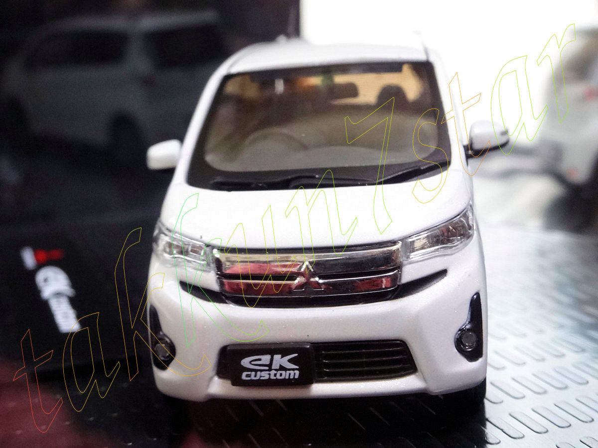 1⁄43 京商 NX200t グレー 京商 ミニカー | 販売終了: KYOSHO 1⁄43