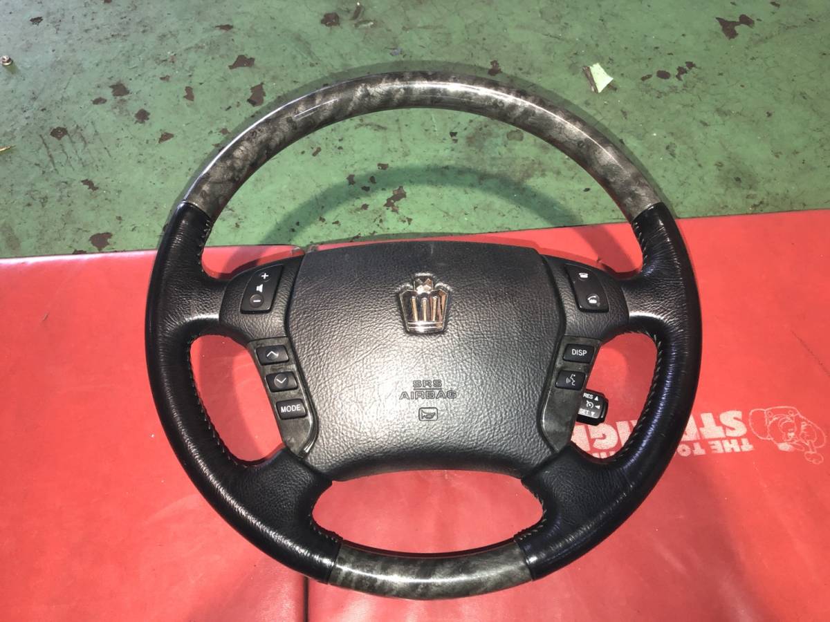 新車外し！美品！トヨタ純正ステアリングホイール GRS180系クラウンロイヤル 新車外し！美品！トヨタ純正ステアリングホイール GRS180系クラウン