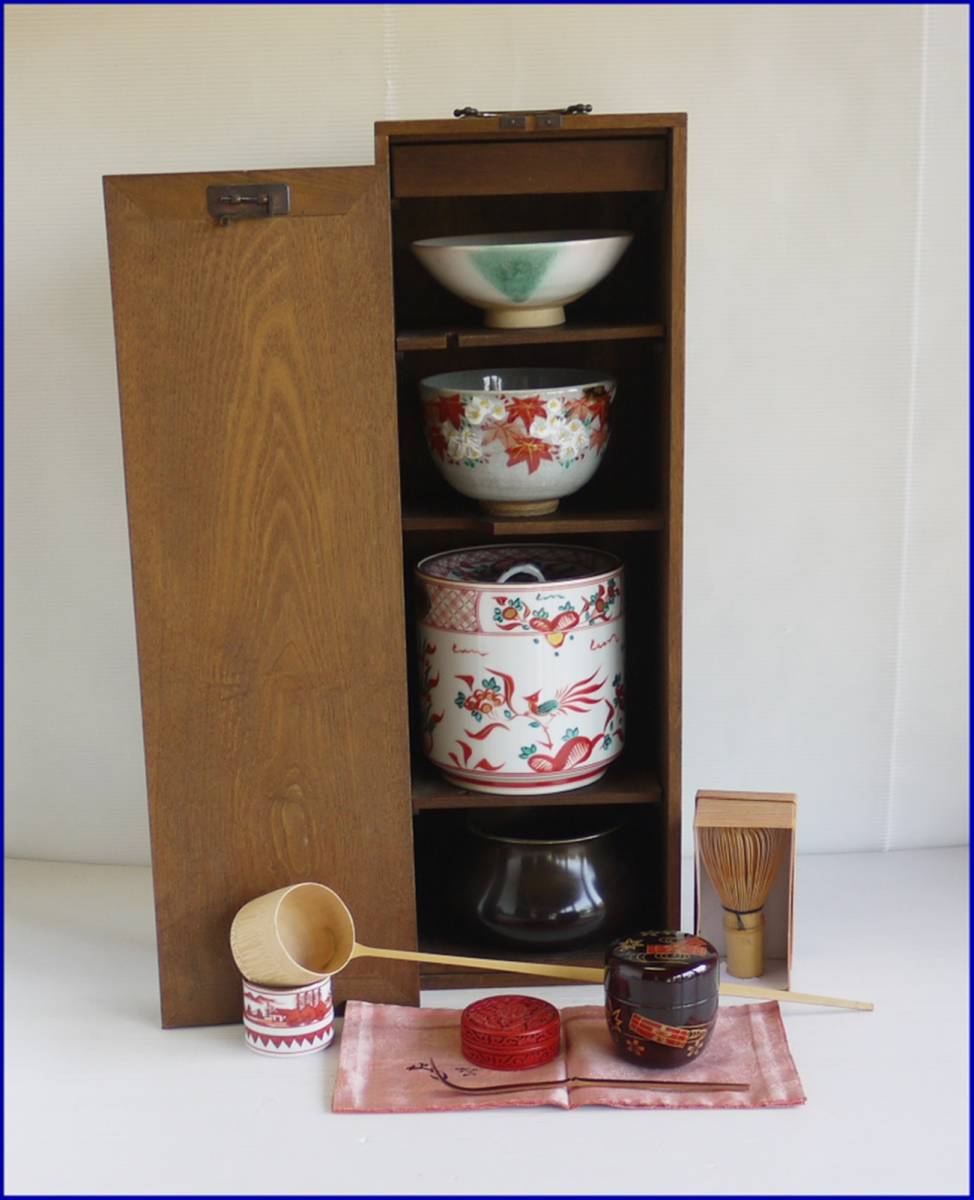 茶道具 桑短冊茶箱 茶碗 雲錦 正文 水指 赤絵写 香菊 堆朱香合 煤竹茶杓