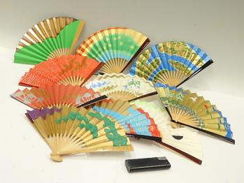 ■セール！茶道具【御題　茶扇子10本】紙箱入り　図柄いろいろです♪　広げた幅25.5cm　骨の長さ15.3cm