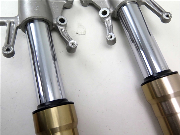 ZXR400 フロントフォーク　gpz900r流用 ♪ZXR400/ZX400L ZXR400R流用 倒立 フロントフォーク(K0425A14