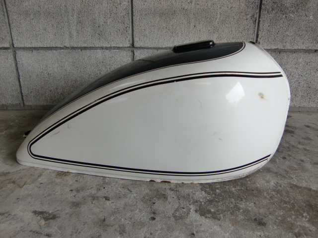 カワサキ純正 KZ1000 テールランプ 検/ FX ゼファー 当時物 バイク カワサキ純正 KZ1000 テールランプ 検/ FX ゼファー 当時物