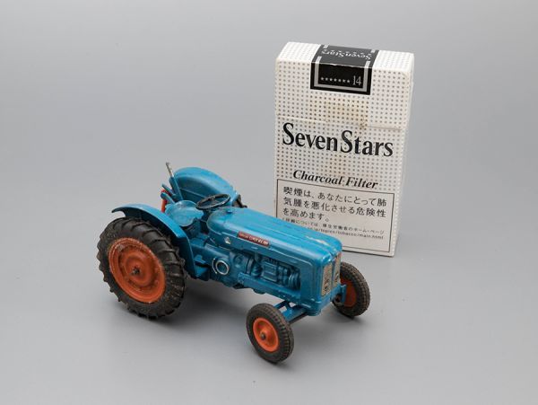 MZ249. レトロ BRITAINS製 フォードソン スーパーメジャー トラクター
