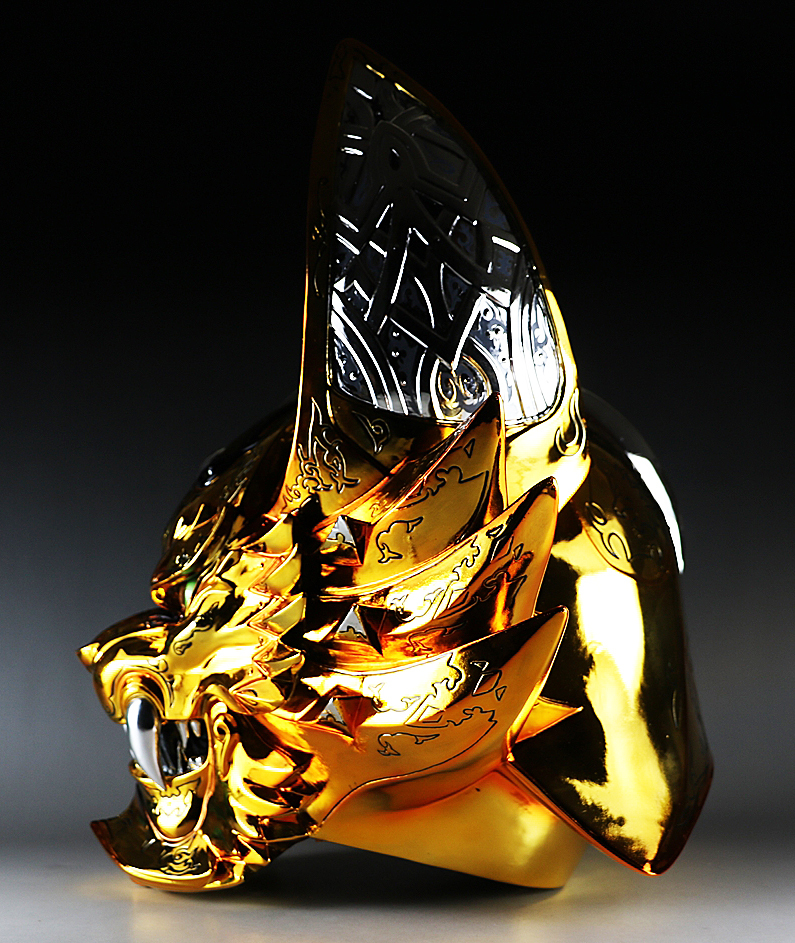 黄金騎士 牙狼のプロップセット 黄金騎士 牙狼 1/1 マスク プロップ レプリカ 純金メッキ 仕様 ガロ