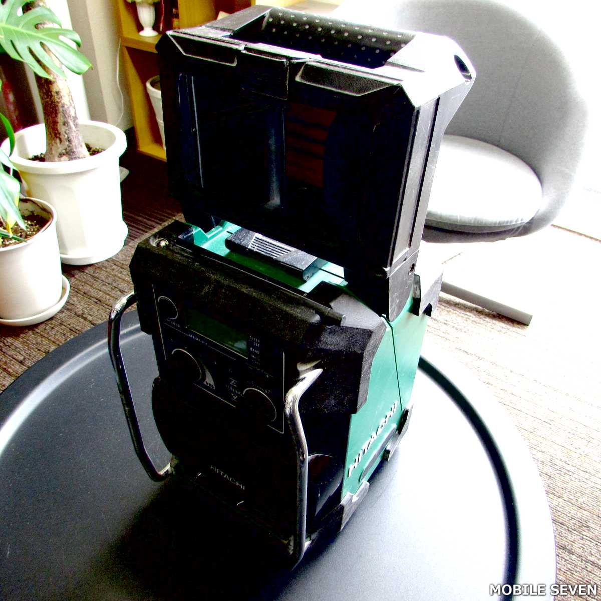 HITACHI 日立 コードレスラジオ UR18DSL2 USED G18040286Z コードレス