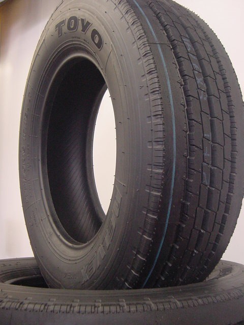  週末限定特価 トーヨー 205/70R16 111/109 L デルベックス M134 TOYO 205/70-16 ６本セット 78000円送料税込み(トーヨータイヤ)｜売買されたオークション情報、yahooの商品情報をアーカイブ公開 - オーク 16インチ