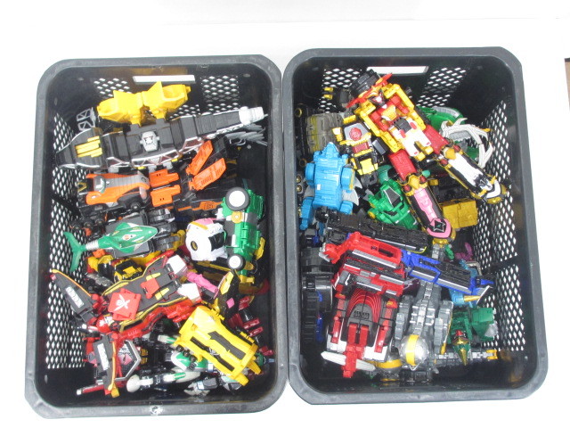  060-180517-n6632 ジャンク DXブラックキョウリュウジン他戦隊ロボットおもちゃまとめ売り(戦隊シリーズ)｜売買されたオークション情報、yahooの商品情報をアーカイブ公開 - オークファン 戦隊シリーズ