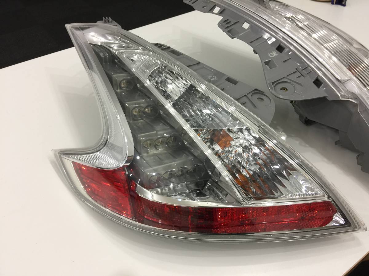 Z34 フェアレディZ 78WORKS テールランプ 日産 l ﾌｪｱﾚﾃﾞｨZのﾍｯﾄﾞﾗｲﾄ 