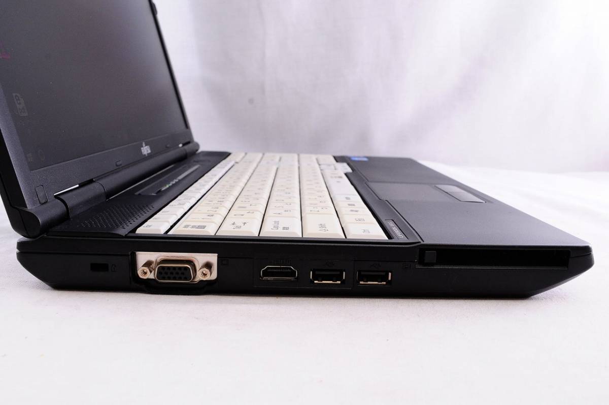 FUJITSU 富士通 LIFEBOOK A561⁄D Core i5 4GB ☆お買得☆富士通 