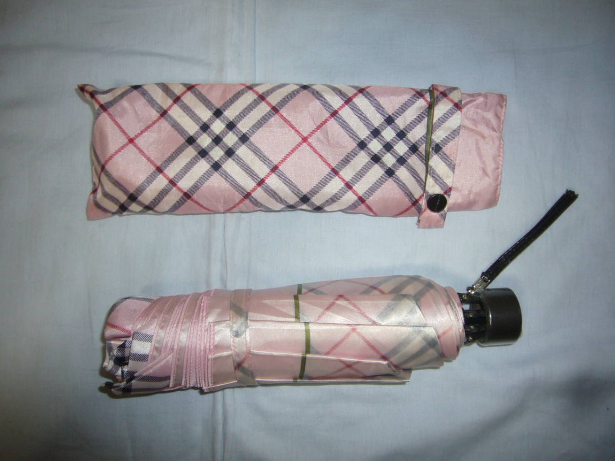 バーバリー　折りたたみ傘　収納袋あり　新品未使用 ☆値下げ！新同品☆雨晴兼用☆バーバリー BURBERRY☆折り畳み傘☆収納