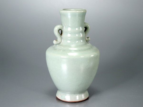 SALE DB002. 花器 青磁 双耳 壷 高さ15.2cm / 華道具茶道具茶室花瓶花入花生壺陶器陶芸(青磁)｜売買されたオークション情報、yahooの商品情報をアーカイブ公開 - オークファン 骨董陶磁器一般