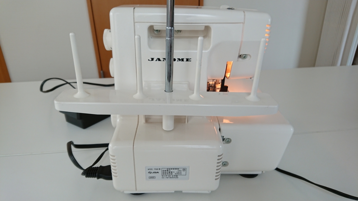 人気定番，HOT】 ジャノメミシンJANOMEロックミシン234D2本針4本糸 