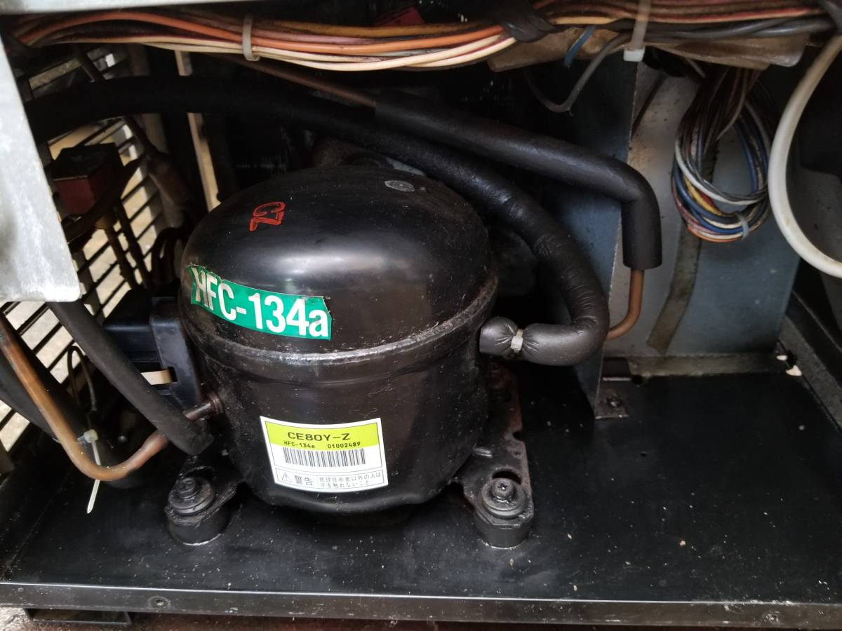 東芝（ホシザキ）全自動製氷機 RTI-35E1 35Kg 正常動作中 キレイな