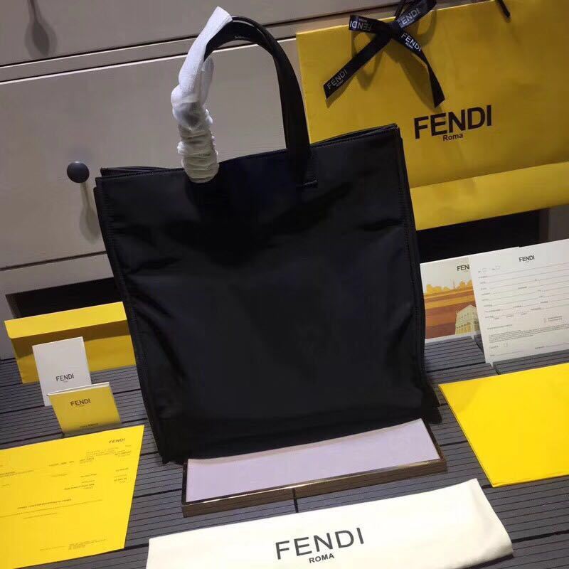 フェンディ FENDI トートバッグ モンスター バグズ 黒×イエロー 海外