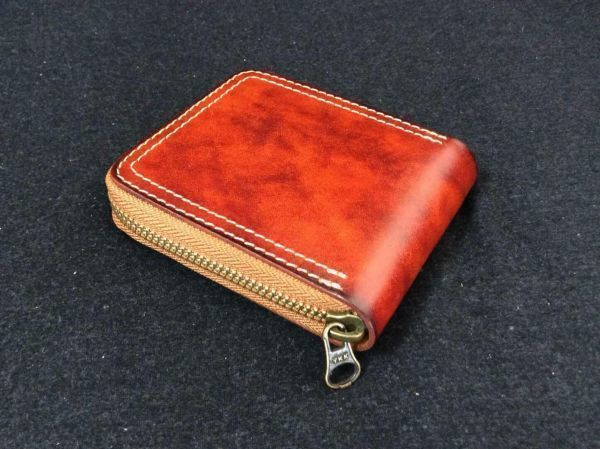 手縫い手染め栃木レザー短財布/ブラウンDM -002 ふるさと納税「本革×手縫い」ショート リング付き 切線派新商品キャンペーン中！本革小さなメッセンジャーバッグ 3&frasl;20 ポイント最大10倍＆クーポン配布中！ 本革ブックカバー「OLIVE」|手染めの魅力・サイズ選び・厚みに強い理由