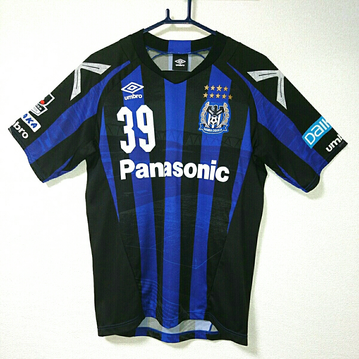 激レア 宇佐美貴史 ウサミタカシ 日本代表 Fw Gamba ガンバ大阪 ガンバ ユニフォーム 背番号 39 ホーム Umbro アンブロ サイズm L 青 黒 Jリーグ 売買されたオークション情報 Yahooの商品情報をアーカイブ公開 オークファン Aucfan Com