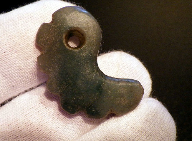 □縄文期 硬玉 翡翠製 獣形 勾玉□糸魚川翡翠垂飾玉古代石器考古物須恵