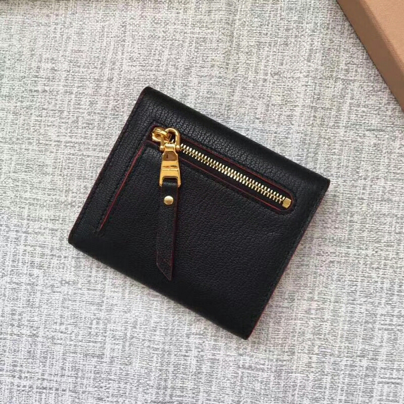 折りたたみ財布(レディース MiuMiu(ミュウミュウ) ブラック（黒）系 