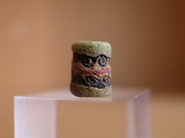 ☆K0503☆古代とんぼ玉 (A51) イスラム 特大ペンダント ガラスビーズ