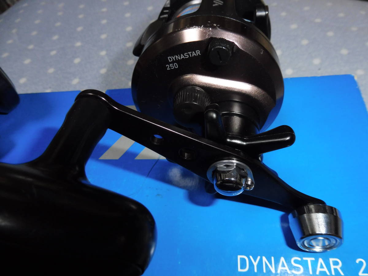 ダイワ ダイナスター １５０早技 ２５０ ２台セット ダイワ 売買されたオークション情報 Yahooの商品情報をアーカイブ公開 オークファン Aucfan Com