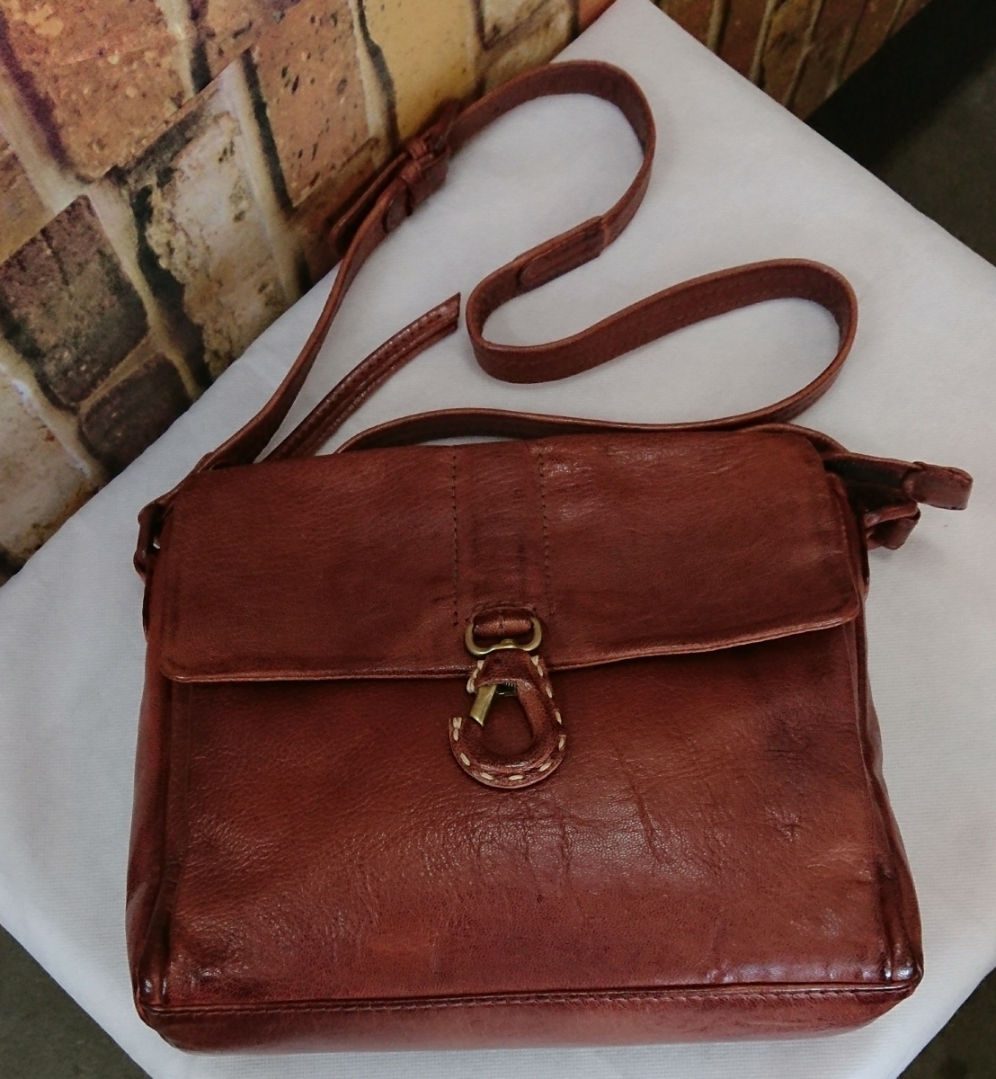 美品gentenレザーショルダーバッグ ☆美品 ゲンテン genten レザー ショルダーバッグ 斜め掛け け