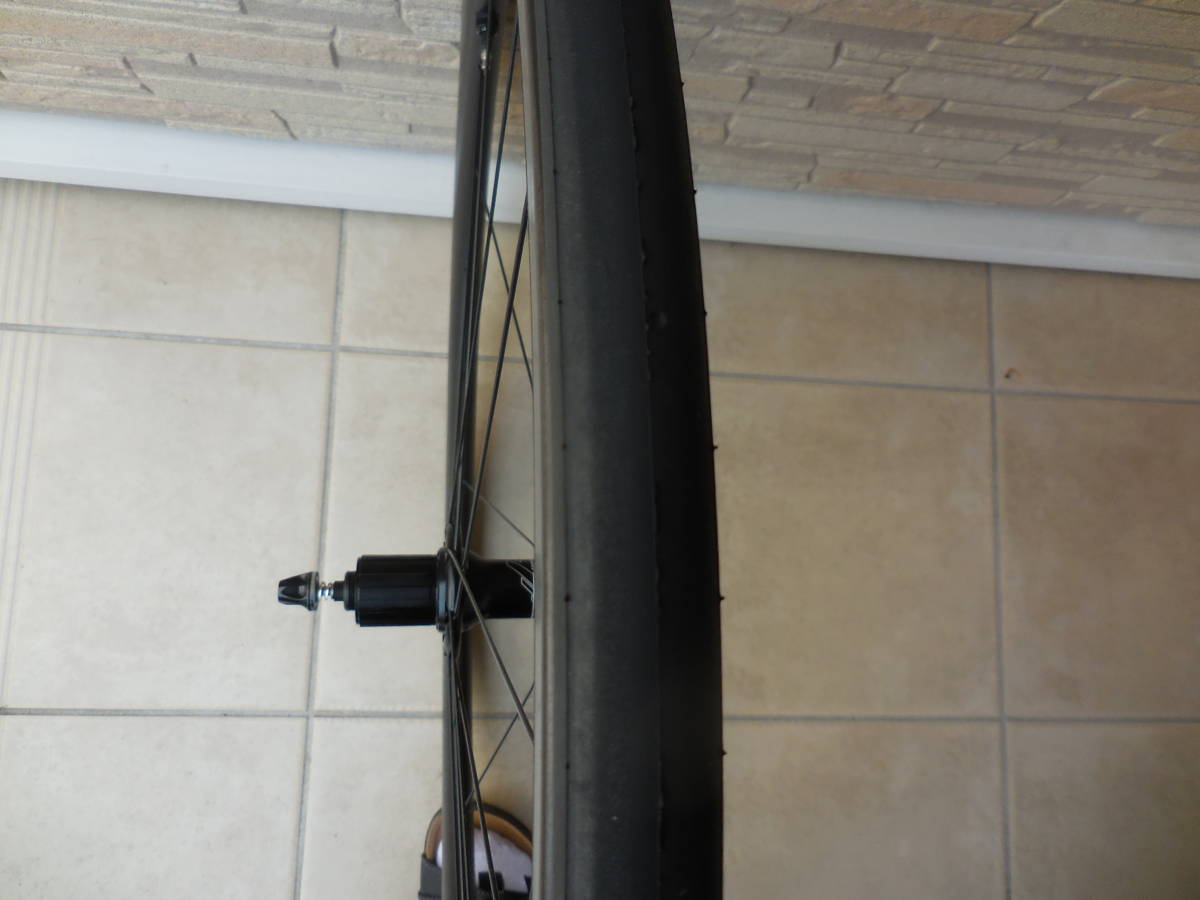 GIANT SLR1 30㎜　走行10㎞　シーラント未開封　タイヤ、専用ブレーキシュー付　　