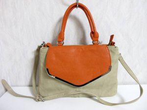 ピサロ バッグのYahoo!オークション(旧ヤフオク!)の相場・価格を見る 