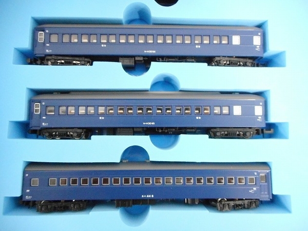 マイクロエース 急行 銀河 A-8556.A-8557 15両セット 中古 Micro Ace A-8556 A-8557 EF58-75 青色 スハネ 30 44系 客車 急行