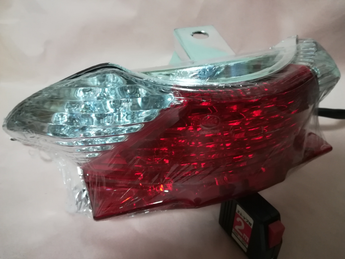 ★☆スズキ　アドレス V125S CF4MA用　LEDテール　美品 アドレスV125S cf4ma用 社外品LEDテールライト！ V125S アドレス :