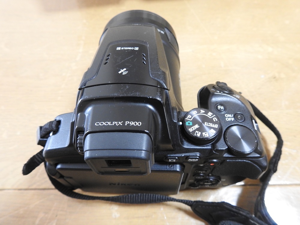 ジャンク☆光学83倍 Nikon p900 COOLPIX☆レンズ不具合部品取りに
