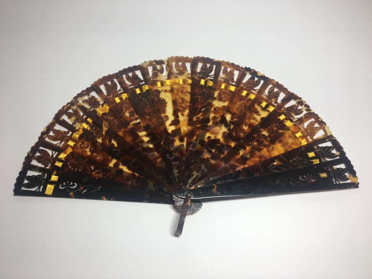 本べっ甲 鼈甲 扇子 せんす 透かし彫り 美品 本鼈甲 べっ甲 透かし彫り扇子 蝶 74g 【公式通販】