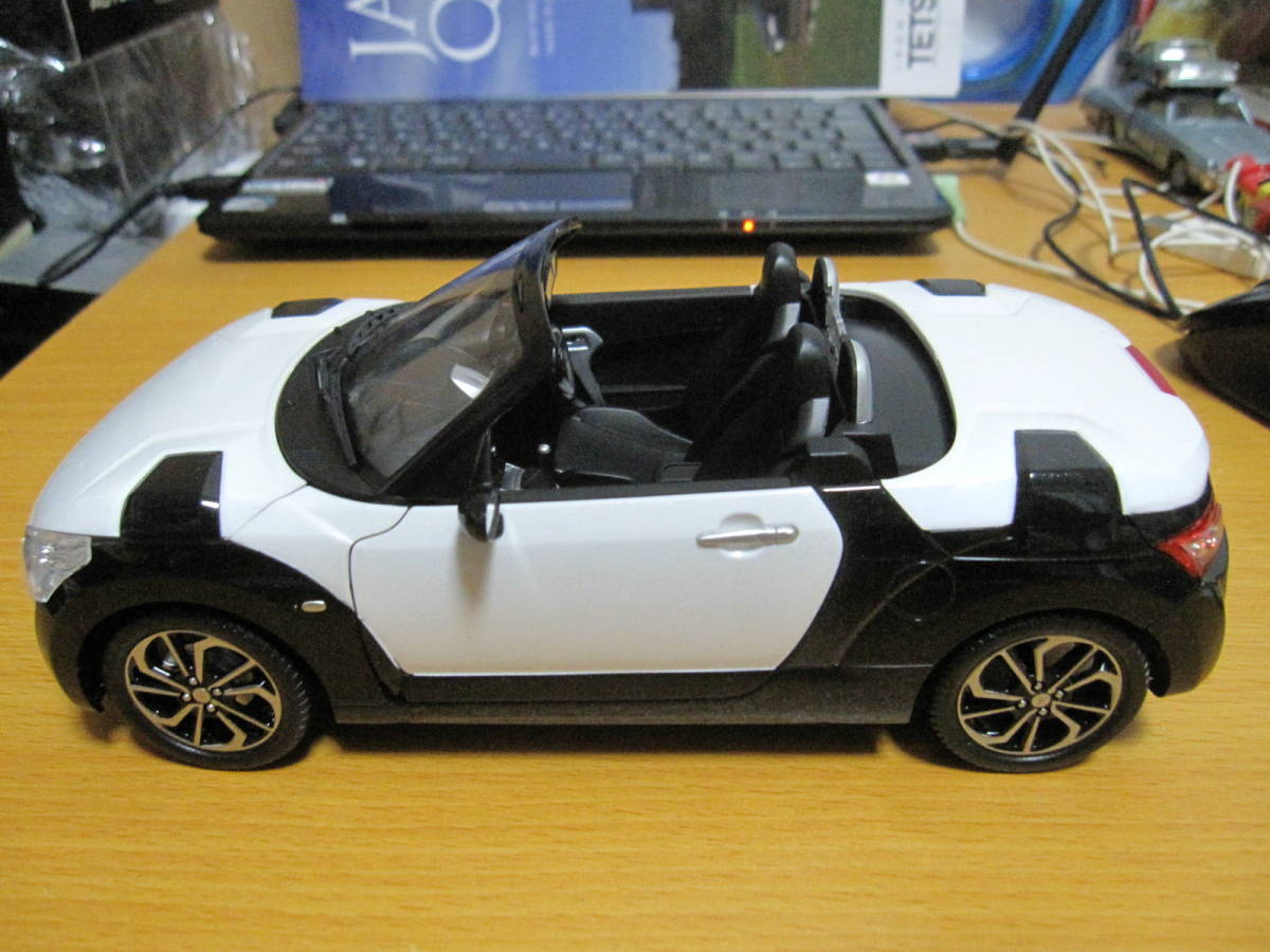 京商 1/18 ダイハツ コペン XPLAY 組立品 DAIHATSU COPEN