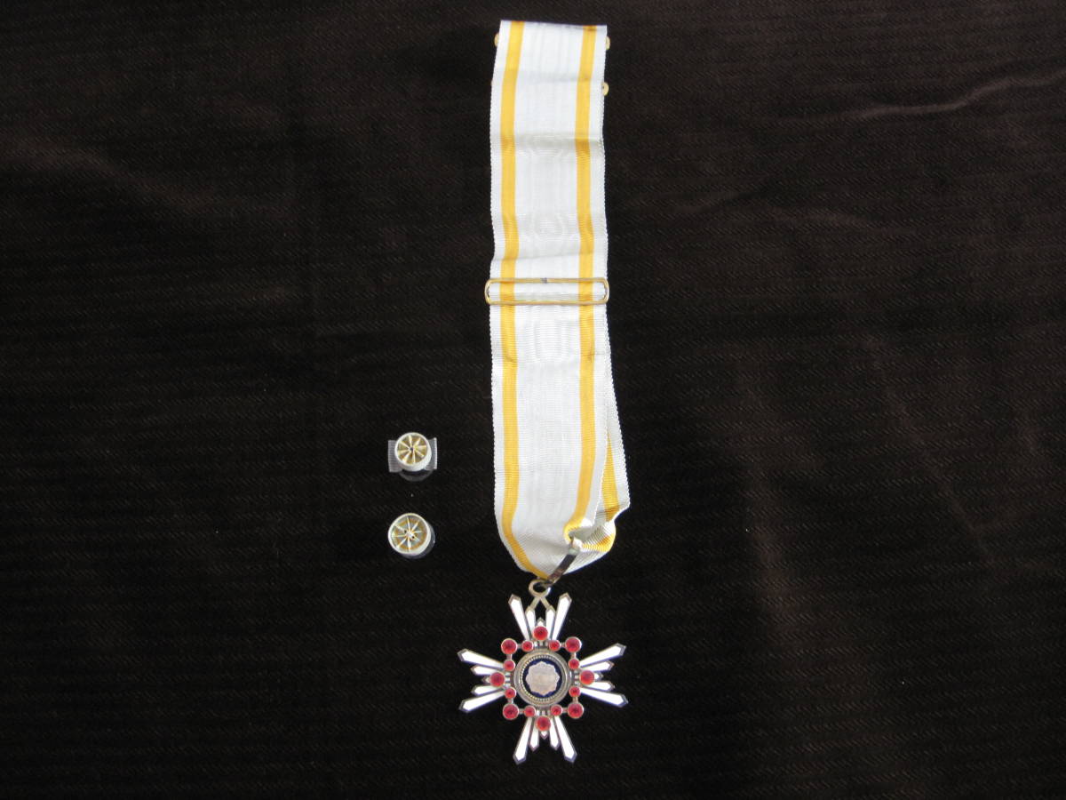 訳あり 状態込み】日本軍 陸軍 海軍 勲章 記章 徽章 勲三等瑞宝章 当時