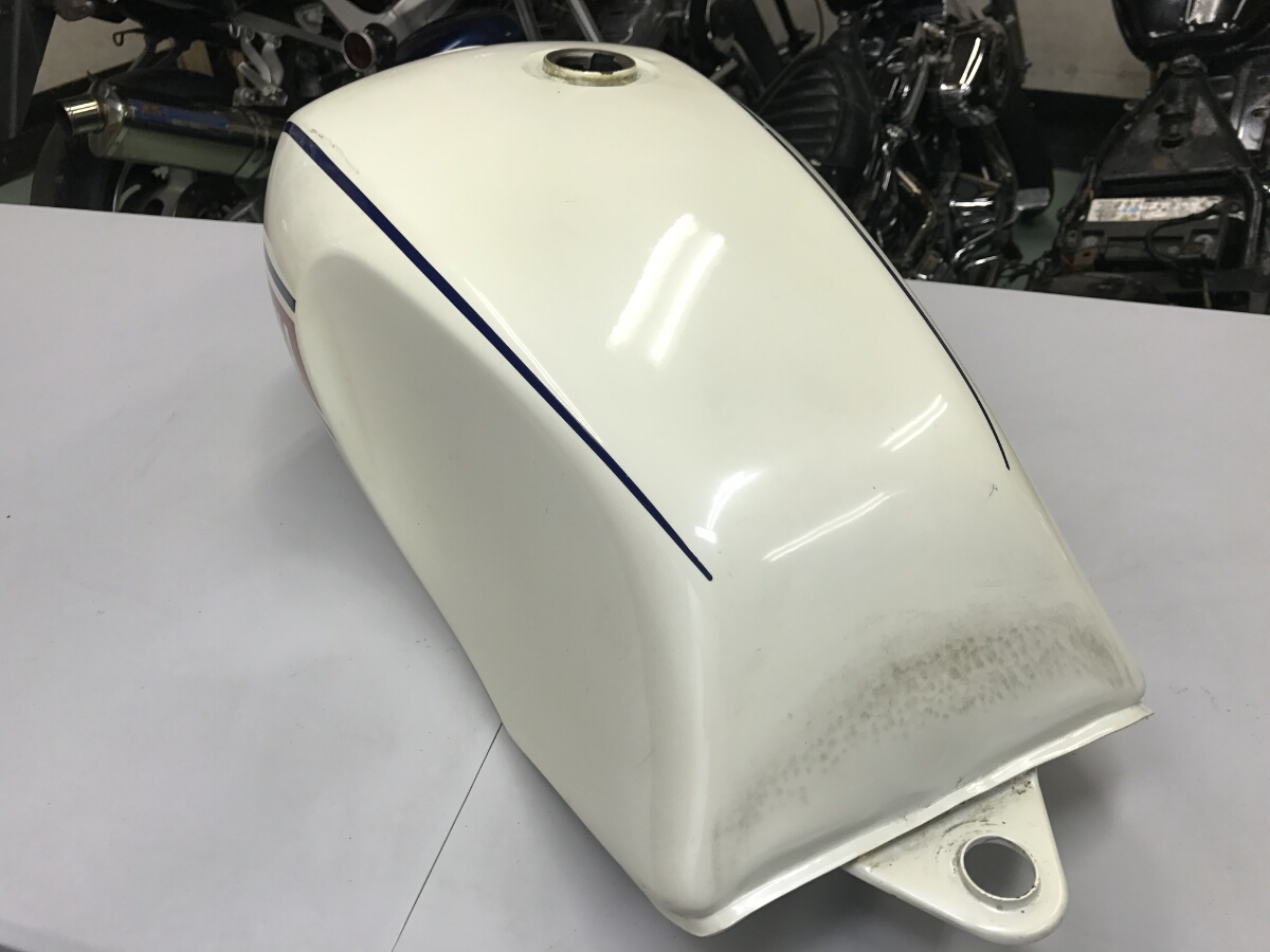 最安値，品質保証 RZ250 RZ350 純正 タンク 当時物 外装