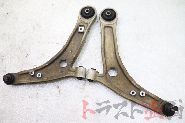 3913421 フロントロアアーム 左右セット ランサー GSR エボリューション10 CZ4A トラスト企画