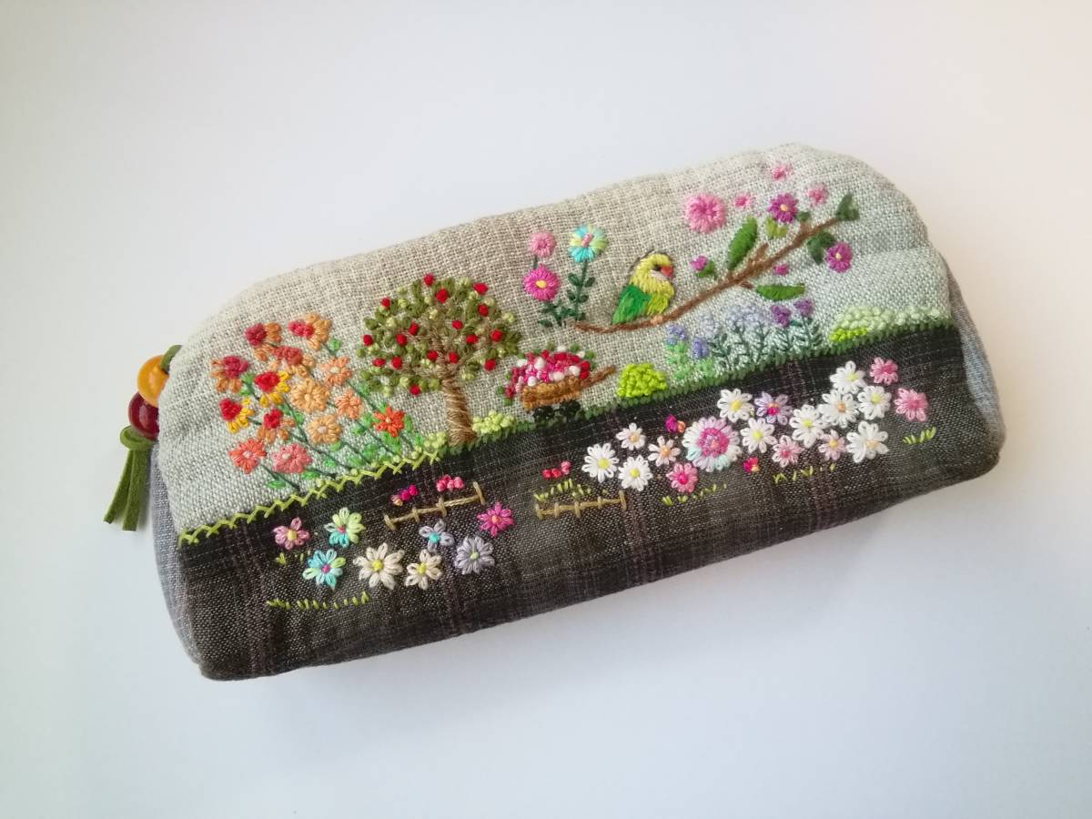 豊富な，大人気 はんどめいど パッチワーク 手刺繍の横長ポーチペンケース(完成品)｜売買されたオークション情報、yahooの商品情報をアーカイブ公開 - オークファン その他