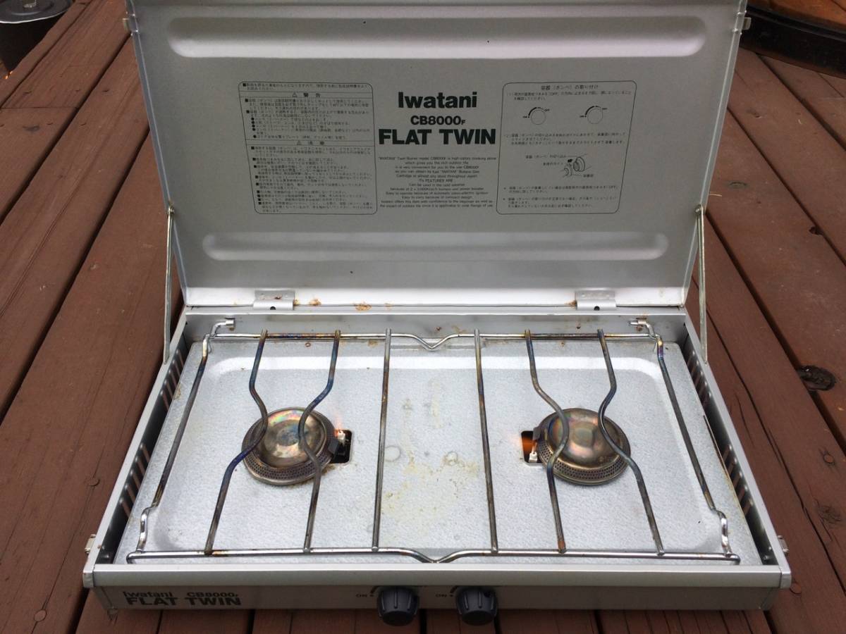 イワタニ Iwatani フラットツイン Flattwin CB-8000F 寒冷地にも強いと