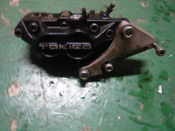 SX125R SF41B トキコ4POT フロントキャリパー キャリパーサポート付き