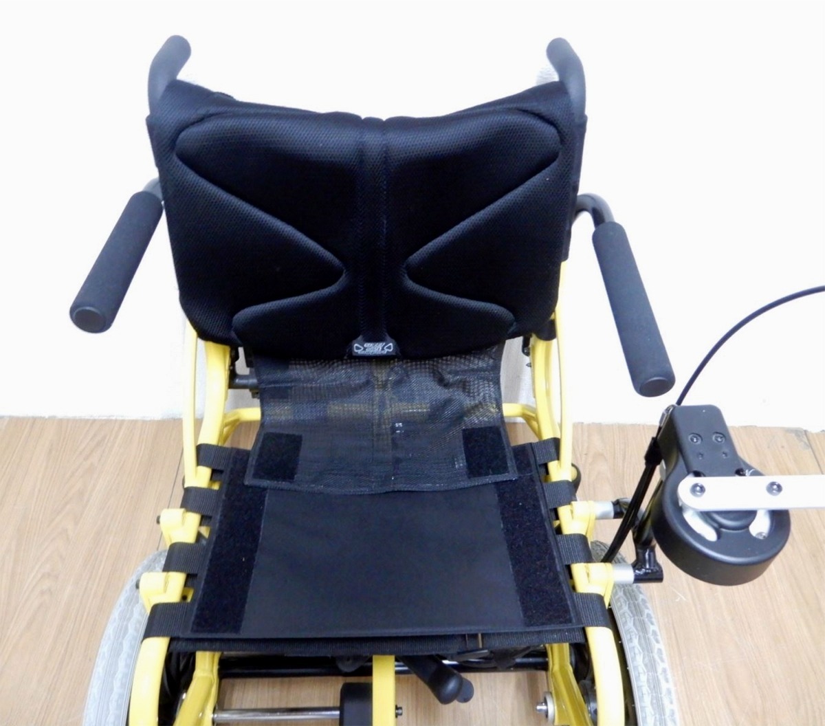 COGY | Mサイズ – 中古 ソリッドイエロー リハビリ コギー 足こぎ 