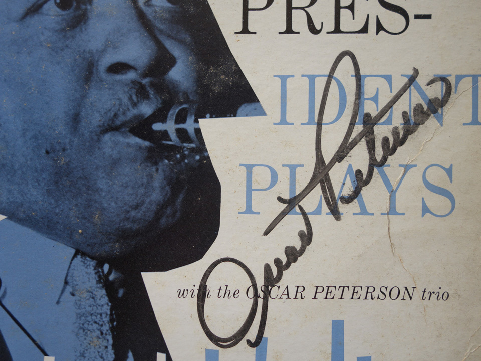 直筆サイン入 / THE PRESIDENT PLAYS / with OSCAR PETERSON TRIO / MG 