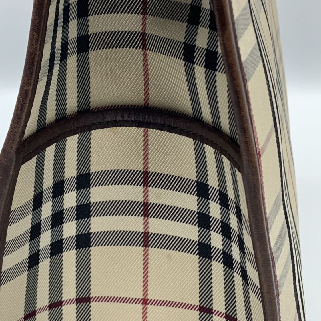 希少【BURBERRY バーバリー 】タータンチェックハンドバック ショルダーバッグ トートバッグ レザー ブラウン ボストン 大きめA4 ロンドン BURBERRY ノバチェック バーバリー ノヴァチェック 極美品 ミニボストンバッグ